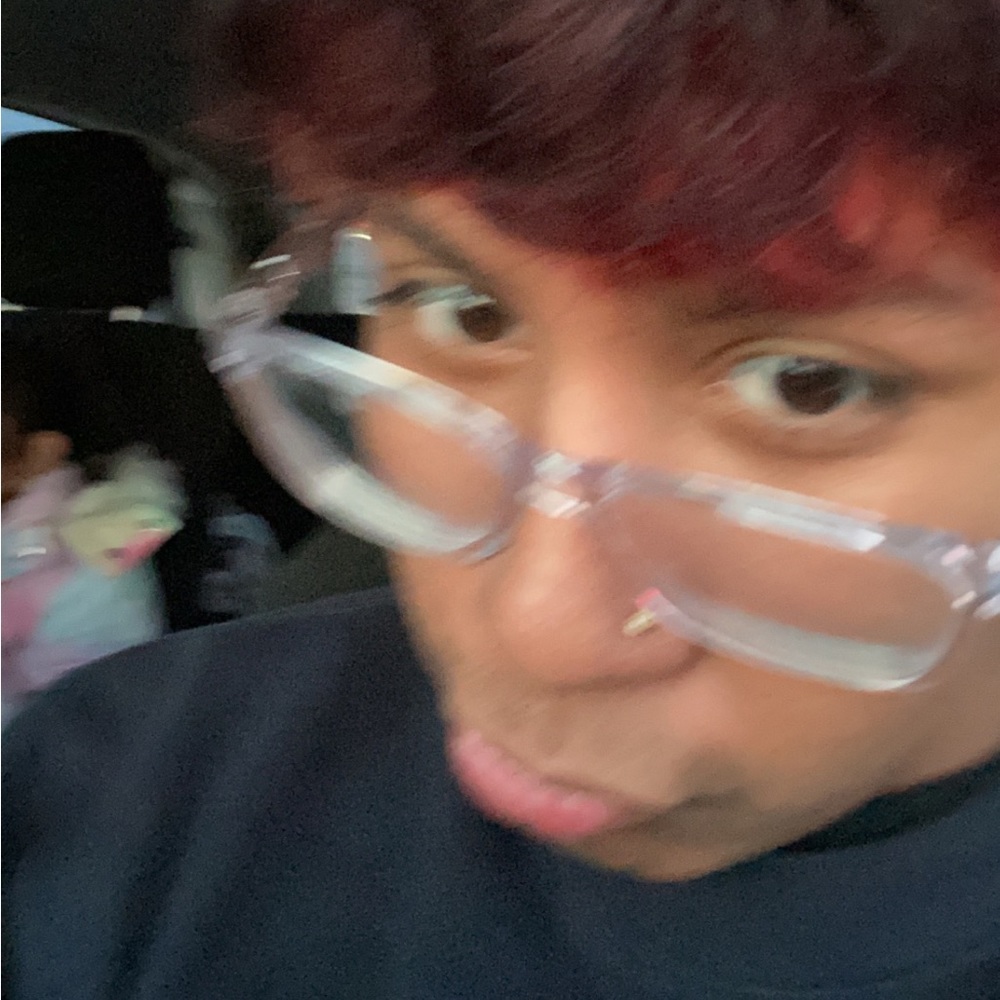 Meet your Posher, Javi